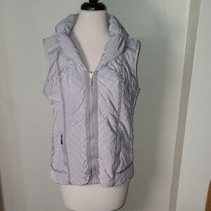 Laura Ashley Women's LightWeight Quilted Vest Puffer Collar Full Zip Gray Size M